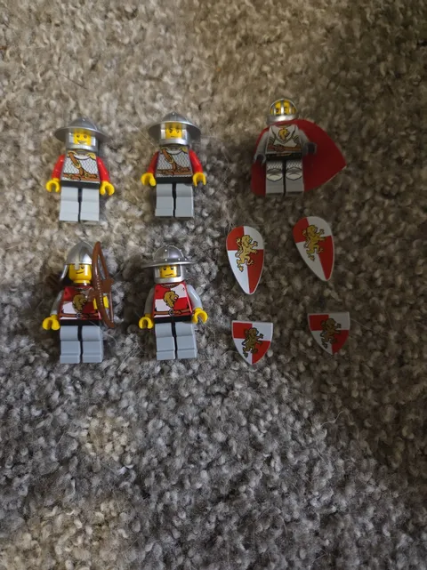 Lego Kingdom Red White Lion Knight Minifigures Lot 