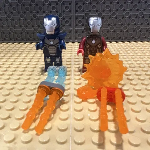 LEGO Marvel Blazer and Tazer mini-figures 76166