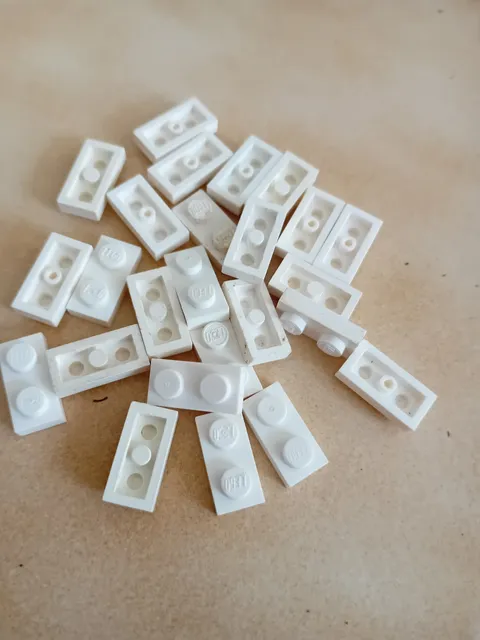 No 111 25x Lego Plate 3023 1x2 White 