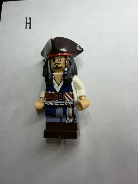LEGO Pirates of the Caribbean - Jack Sparrow's Ship 10365 - Minifigures Only