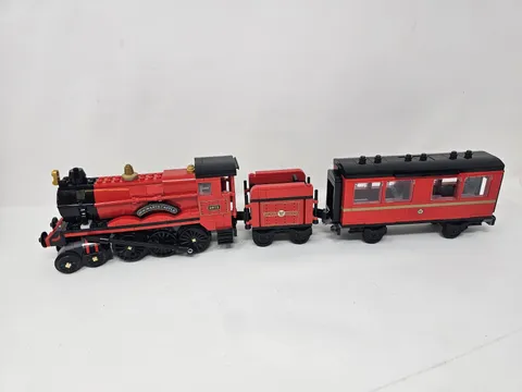 LEGO Hogwarts Express Train 75955 Engine + Passenger Car Harry Potter