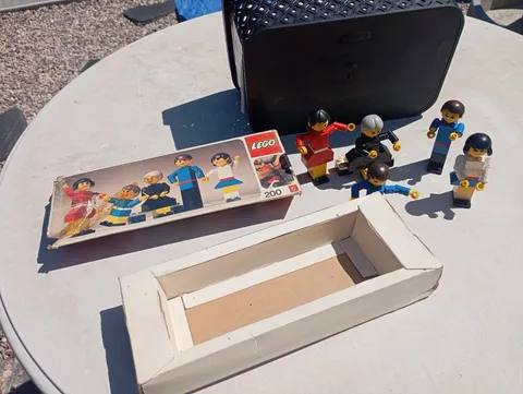Vintage LEGO 200 Family, Family Character with Figures, Box