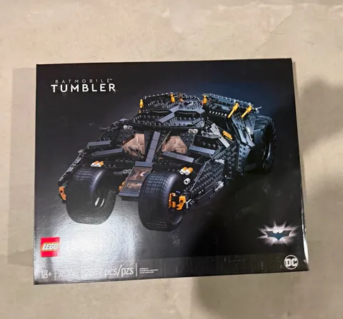 LEGO DC Batman Batmobile Tumbler 76240 Limited Edition 2049 pcs 18+