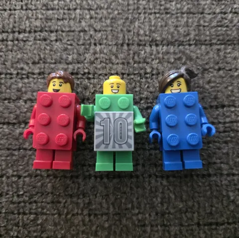 LEGO Minifigures Lot of 3 Minifigure Red Green Blue Plastic Age 5+