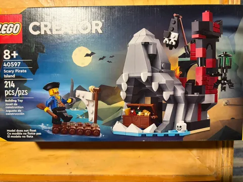 LEGO Creator Scary Pirate Island 40597 Limited Edition 214 