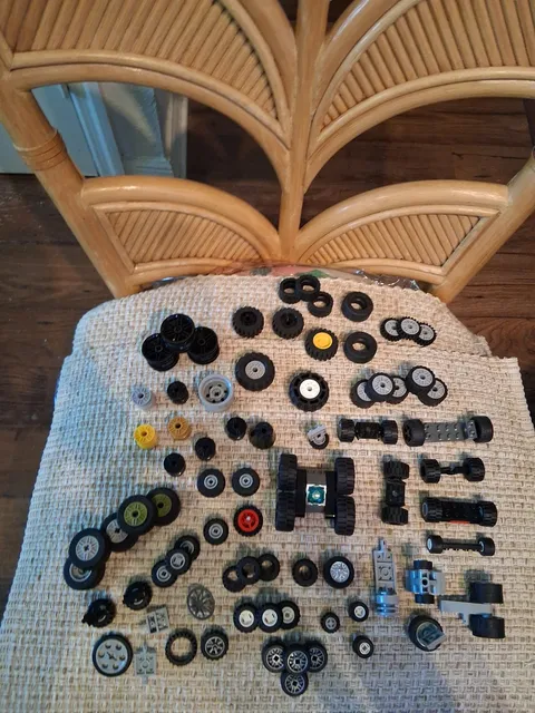 Lego Lot 9 Ounces Wheels + Tires + Rims for Car Truck Variety Size