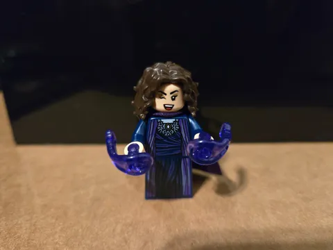 Lego Marvel Minifigure Blindbag (71039) Agatha Harkness