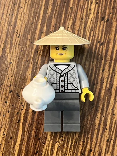 Lego Ninjago Mystake Minifigure .. BRAND NEW