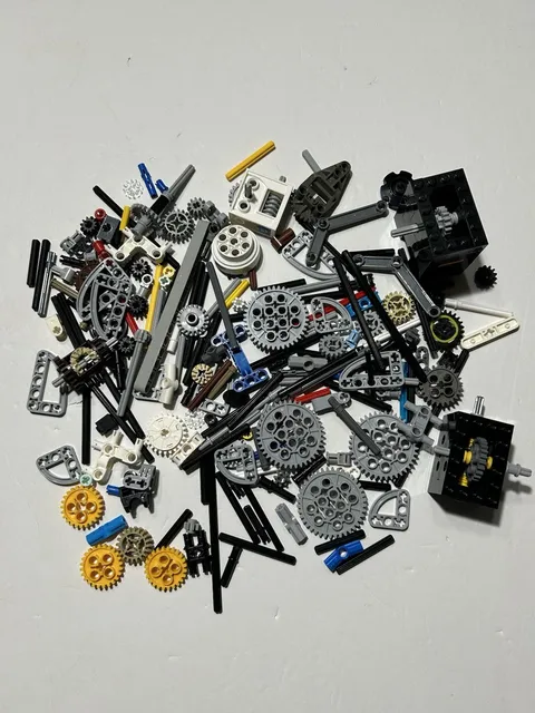 1/2 Pound Lot of LEGO Technic Pieces - Gears, Pins, Small and Large Pieces