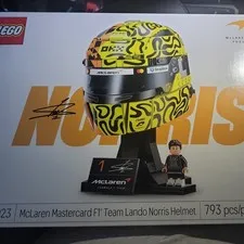 Genuine Mclaren Mastercard F1 Team Lando Norris Helmet Building Set (43023) NEW