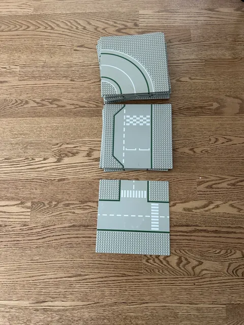 Lego 32 x 32 Road Baseplate Lot Of 25 Light Gray Classic Baseplates