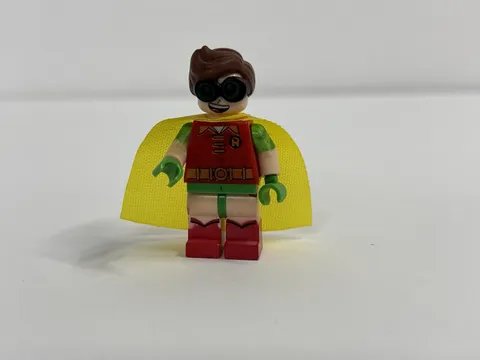 LEGO The LEGO Batman Movie Robin Minifigure with Yellow Fabric Cape