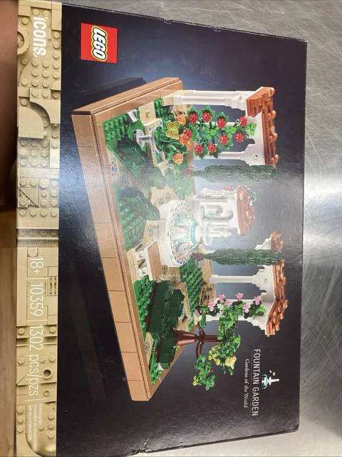 LEGO Icons: Fountain Garden New Sealed In Box (10359) Building Set 1,302 Pieces