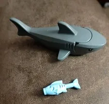 Lego Printed Eyes Shark And Bait Fish