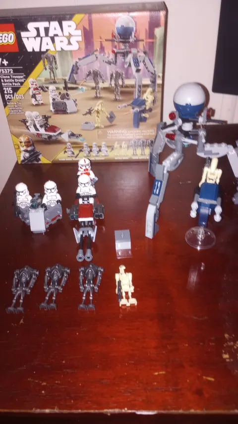 LEGO Star Wars Clone Trooper & Battle Droid Battle Pack