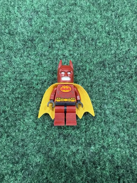 LEGO Batman Firestarter Batsuit Minifigure sh0449 DC Super Heroes 70923 Genuine