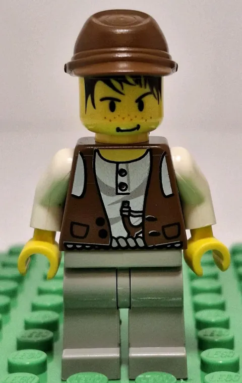 Lego Adventurers Dino Island Mike Minifigure adv014