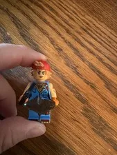 LEGO FORTNITE SPARK PLUG MINIFIGURE WITH FREE SHIPPING