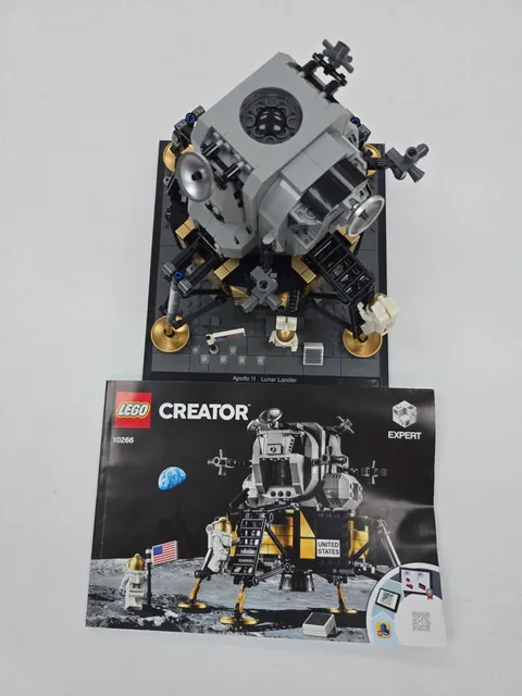 LEGO 10266 NADA Apollo 11 Lunar Lander RETIRED complete set w/ manual, no box