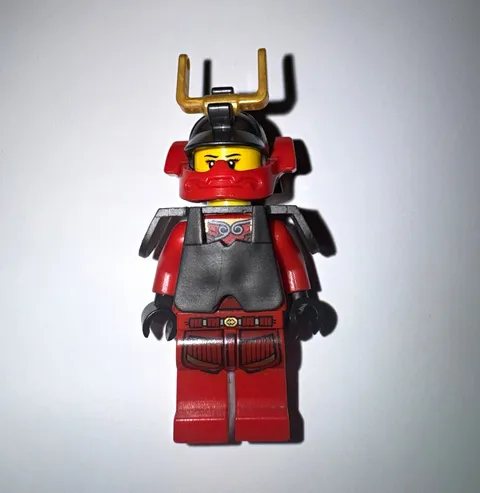 LEGO NINJAGO Nya Samurai X Minifigure with Hair and Accessories