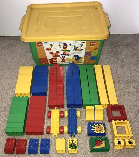 138 Piece Lego Duplo Explore 3099 Building Blocks + Storage Tub No Instructions