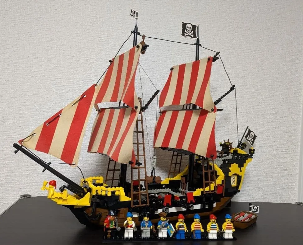 LEGO 6285 Black Seas Barracuda Pirates 1989 without Box