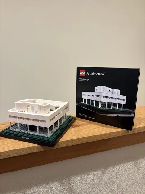 LEGO Architecture Villa Savoye 21014 Complete Set with Instruction Manual