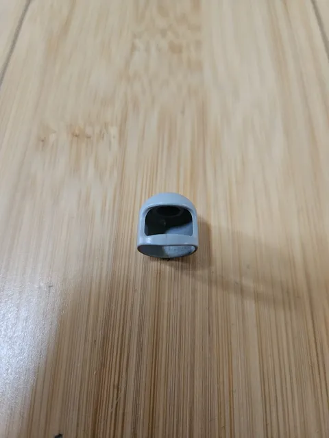 LEGO 1970s Minifigure Light Gray Helmet Classic Space 193au Thin Strap Vintage