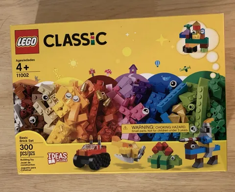 LEGO CLASSIC 11002 Basic Brick Set - 300 pcs - NEW & Sealed. Retired