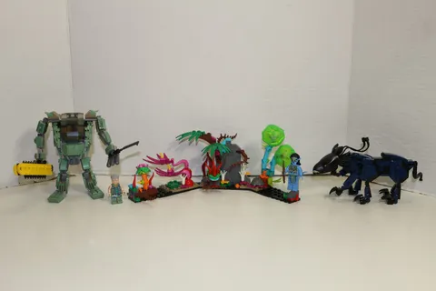 LEGO Avatar 75571 Neytiri &Thanator Vs. Amp Suit Quaritch  *READ