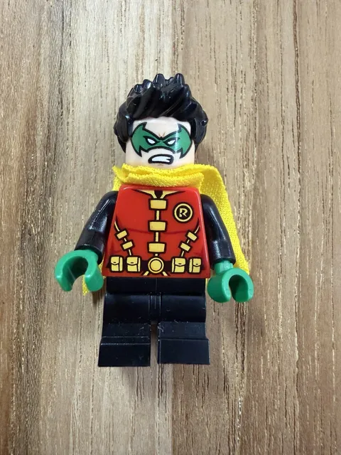 Lego Minifigure SH0651 Super Heroes Batman II Robin Green Mask Medium Legs