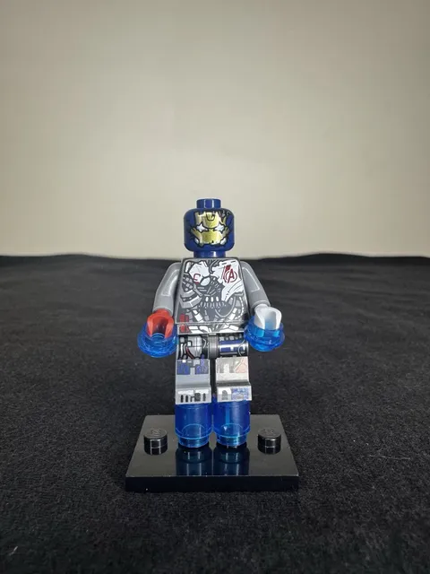 Lego Marvel 76269 Ultron MK1 Minifigure