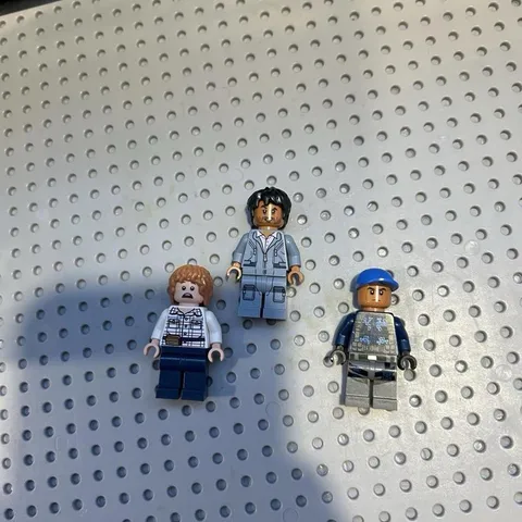LEGO Jurassic Park World Minifigures Lot Of 3 Assorted