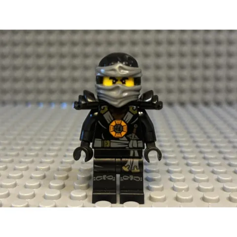 LEGO Ninjago Cole Minifigure Stone Armor Black Ninja with Shoulder Pads njo093