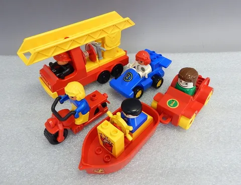Vintage Lego Duplo set LOT fire engine 2637 2612 2609 2620 2443 complete 1990s