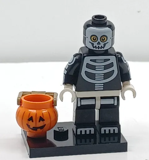 Lego Minifigure Monsters Skeleton Guy / Jack-O-Lantern