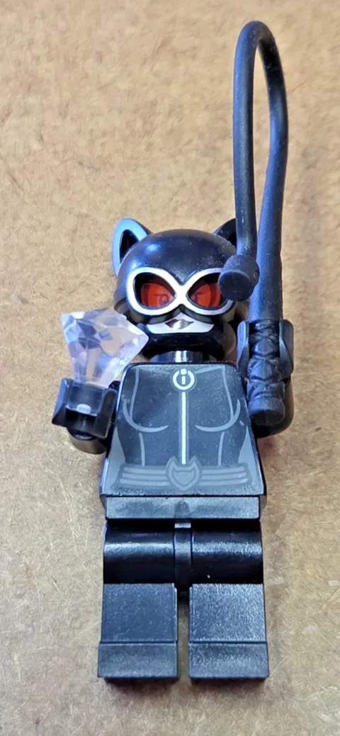 LEGO® DC Super Heroes Catwoman with Red Goggles Minifigure Batman 2 76122 sh0595