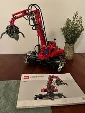 LEGO TECHNIC: Material Handler (42144)