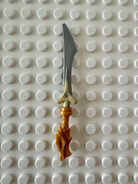 LEGO Ninjago Dragonbone Sword & Dragon Hilt Minifigure Weapon 37680pb01 & 36017