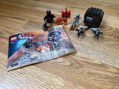LEGO The LEGO Movie: Batman & Super Angry Kitty Attack (70817) Complete Set 