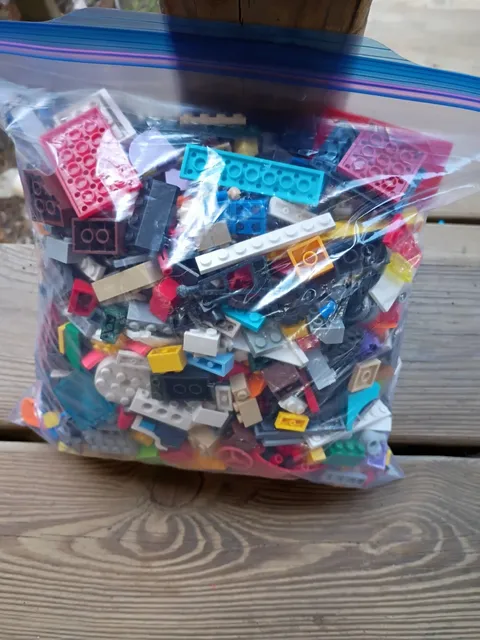 Gallon Bag Of Mixed Lego's-Used