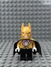The LEGO Batman Movie Bat-Pack Gold Batsuit Batman Minifigure (From Set 70909)