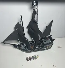 LEGO Pirates of the Caribbean: The Black Pearl (4184) 99% Complete
