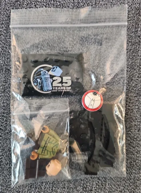 LEGO Star Wars Young Princess Leia Minifig sw1348 25th Anniversary 75392 RARE