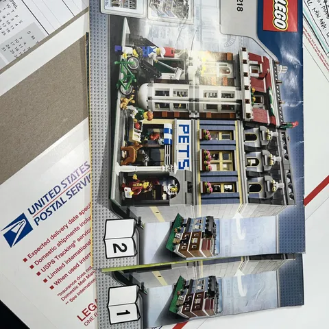LEGO 10218 Creator Pet Shop Books 1 & 2 Instruction Manuals Only  VG