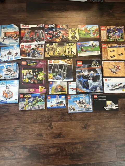 Lot Of Random Lego And Mega Construx Instruction Manuals 