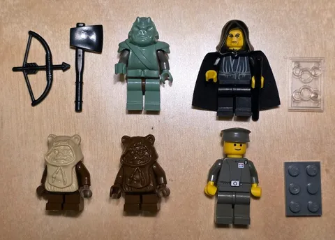 Vintage 2002–2004 Lego Star Wars Classic Yellow-Head Lot