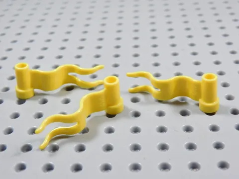 LEGO Lot of 3 Yellow 4x1 Flags Wavy Accessory Minifig BJ