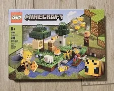 LEGO Minecraft: The Bee Farm (21165)
