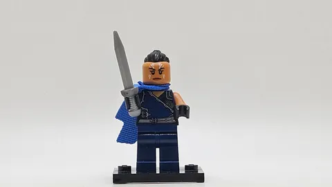 LEGO authentic Valkyrie sh0407 Marvel 76084 Thor Ragnarok cape mohawk